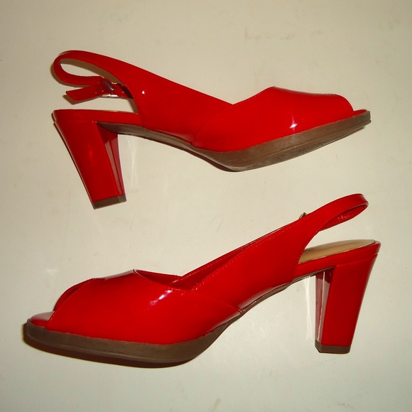 Bella-Vita Women's Varnishing Red Sandals Heel Size-8.5 - Picture 1 of 12